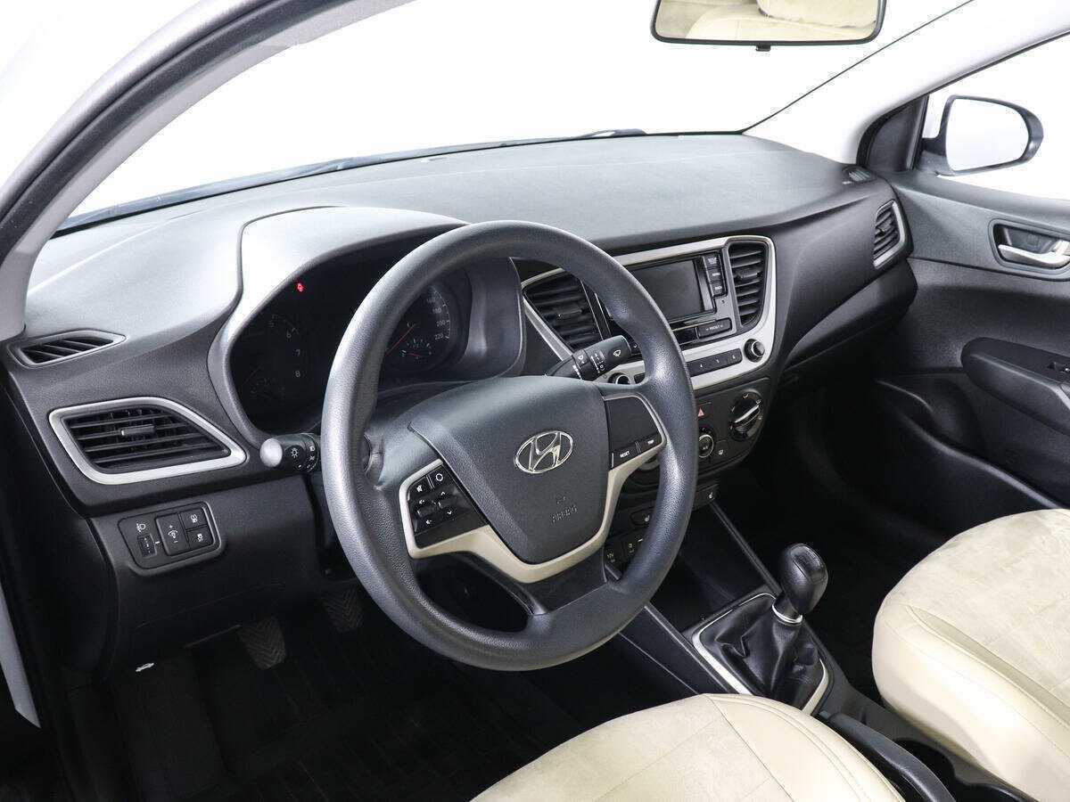 Купить Hyundai Solaris с пробегом. Фото: #8