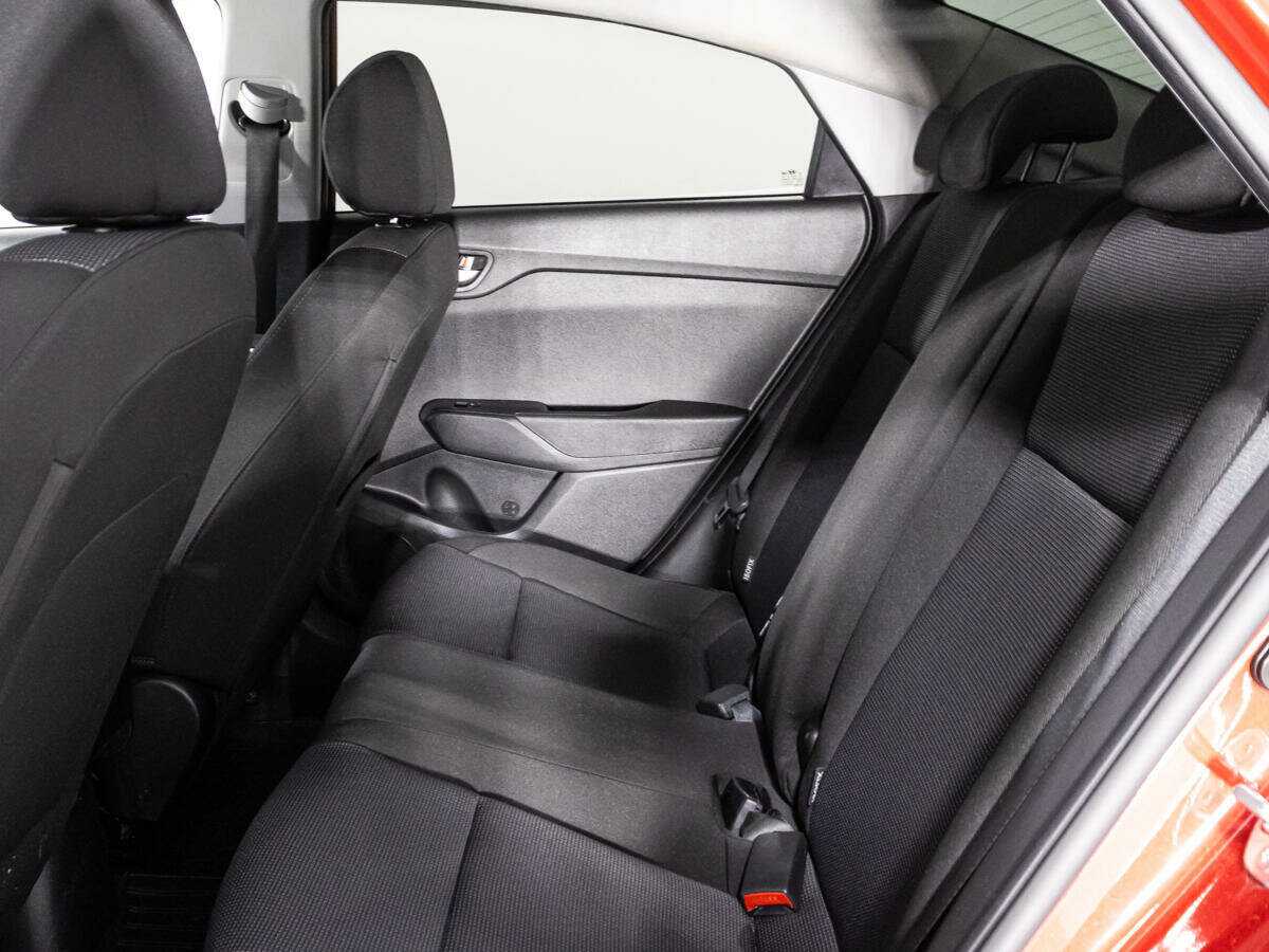 Купить Hyundai Solaris с пробегом. Фото: #9