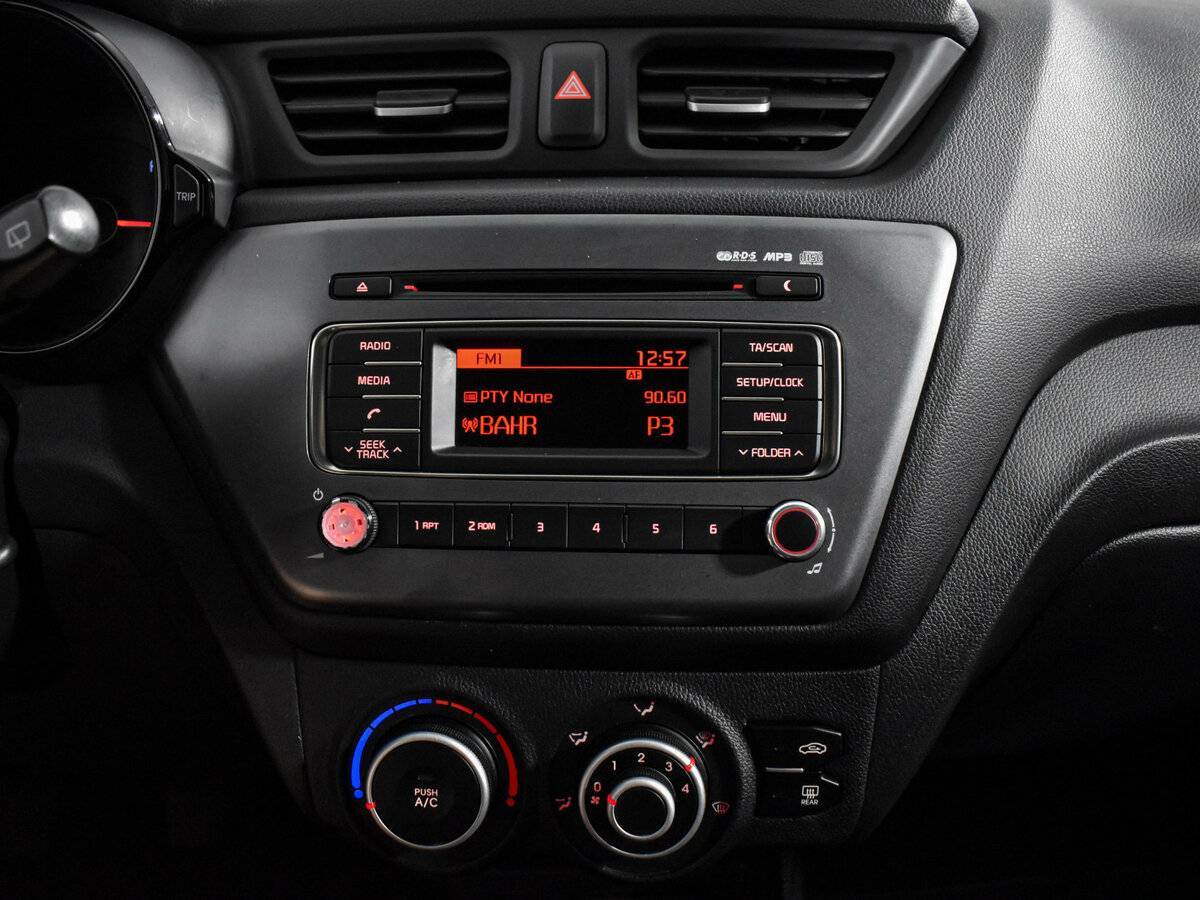 Купить Kia Rio с пробегом. Фото: #14