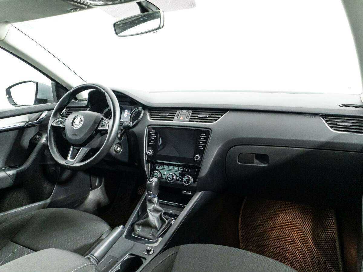 Купить Skoda Octavia с пробегом. Фото: #8