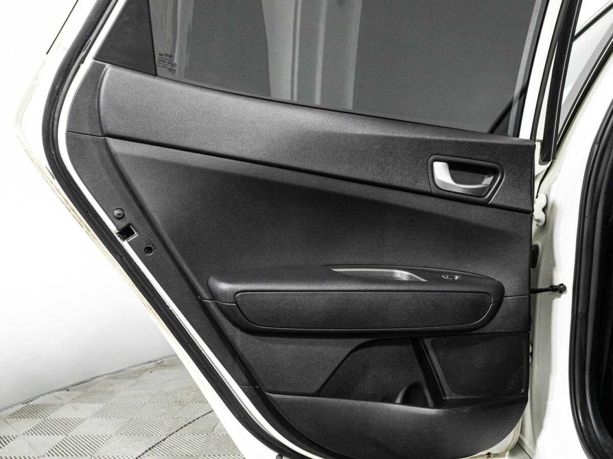 Купить Kia Optima с пробегом. Фото: #25