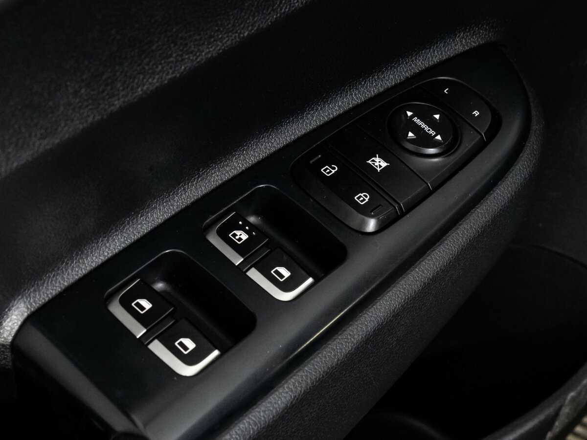 Купить Kia Rio с пробегом. Фото: #17