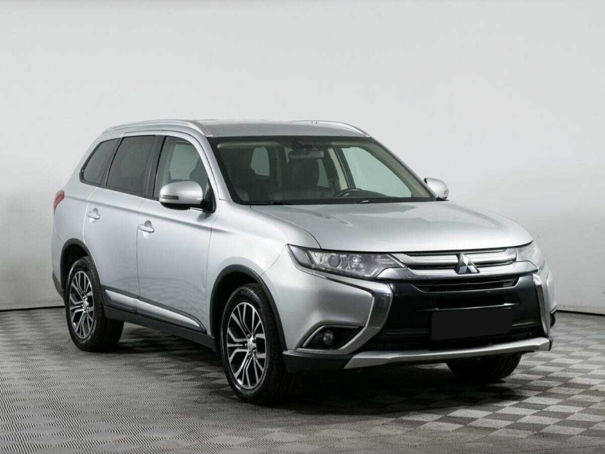 Купить Mitsubishi Outlander с пробегом. Фото: #2