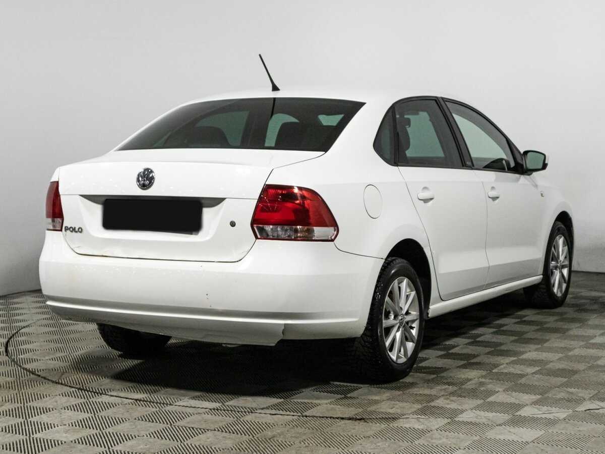 Купить Volkswagen Polo с пробегом. Фото: #4
