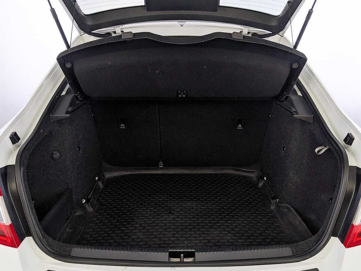 Купить Skoda Octavia с пробегом. Фото: #9