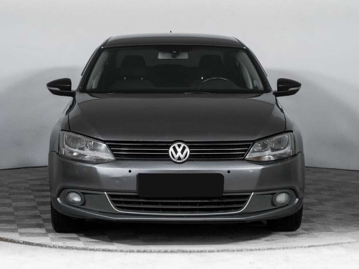 Купить Volkswagen Jetta с пробегом. Фото: #1