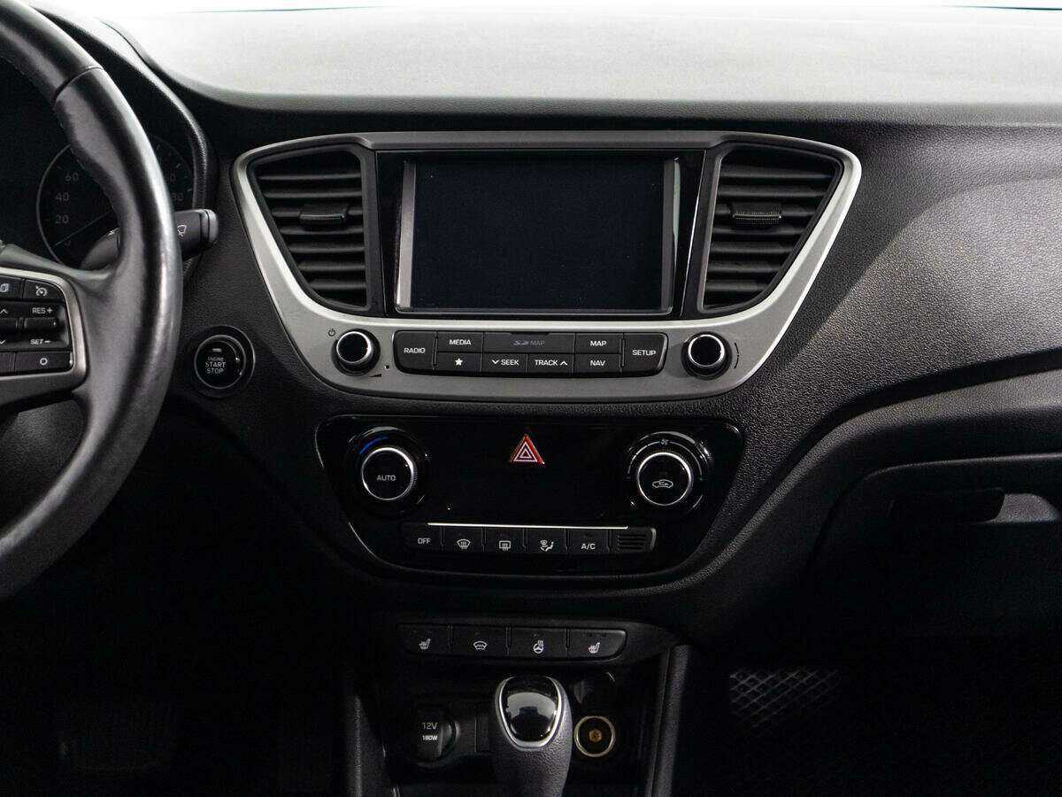 Купить Hyundai Solaris с пробегом. Фото: #13
