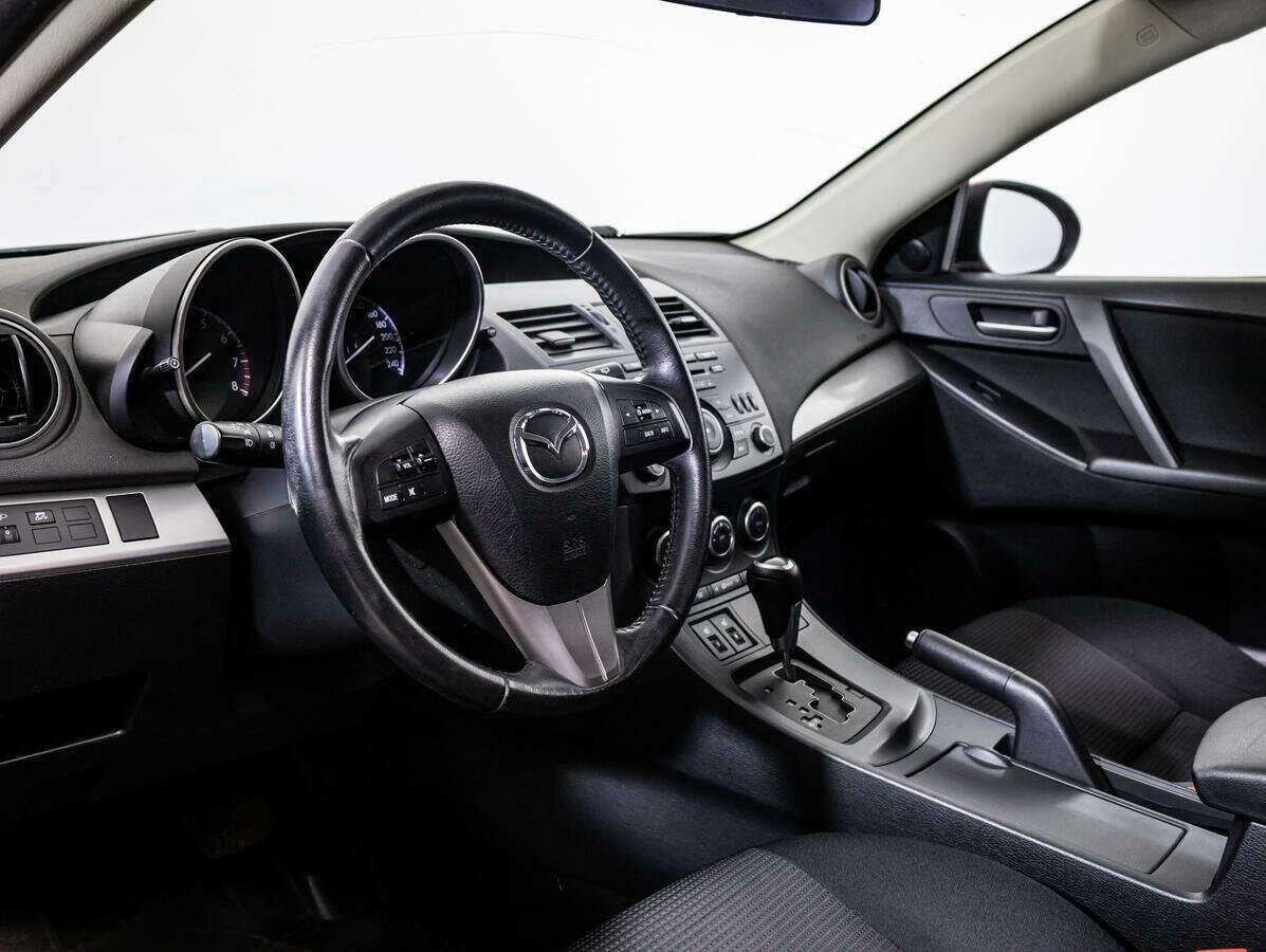 Купить Mazda 3 с пробегом. Фото: #10
