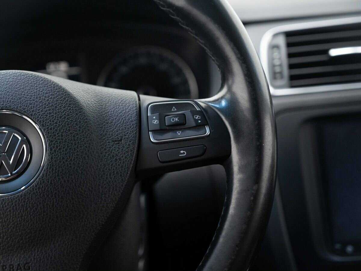 Купить Volkswagen Jetta с пробегом. Фото: #15