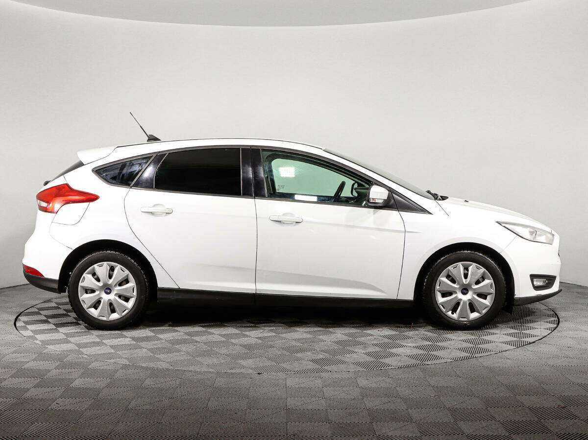 Купить Ford Focus с пробегом. Фото: #3