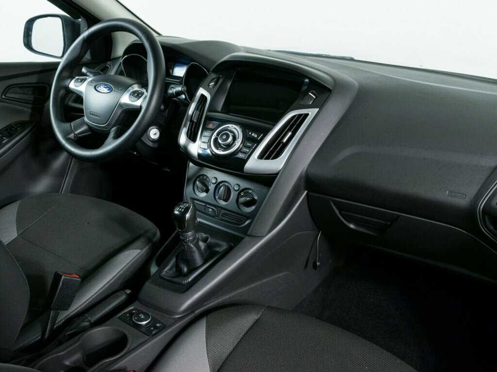 Купить Ford Focus с пробегом. Фото: #7