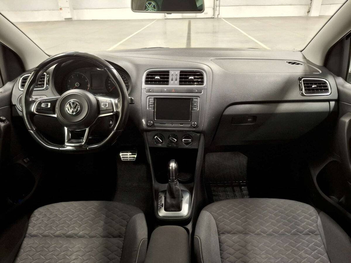 Купить Volkswagen Polo с пробегом. Фото: #13