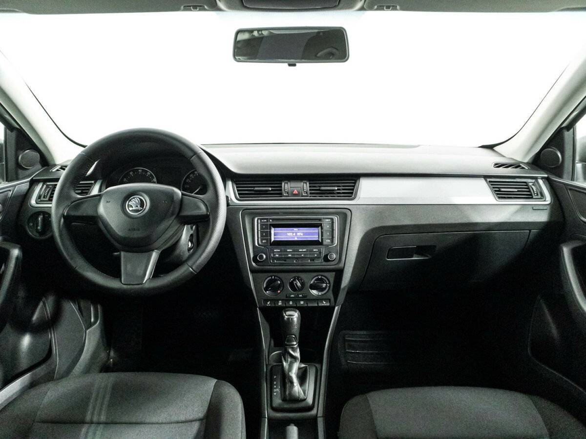 Купить Skoda Rapid с пробегом. Фото: #12