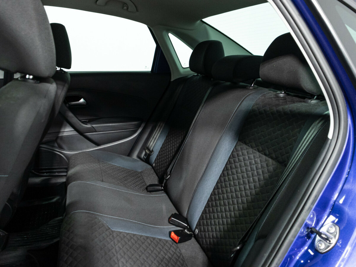 Купить Volkswagen Polo с пробегом. Фото: #9