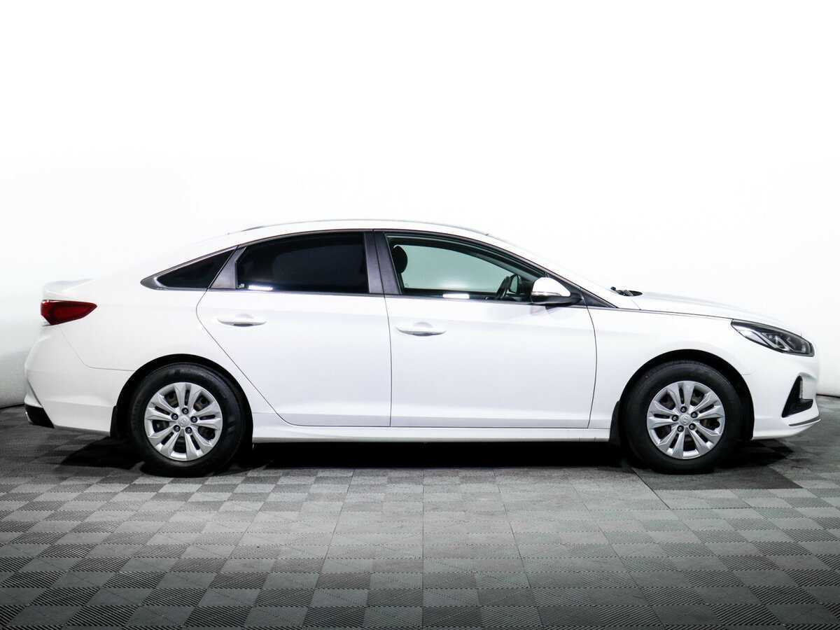 Купить Hyundai Sonata с пробегом. Фото: #3
