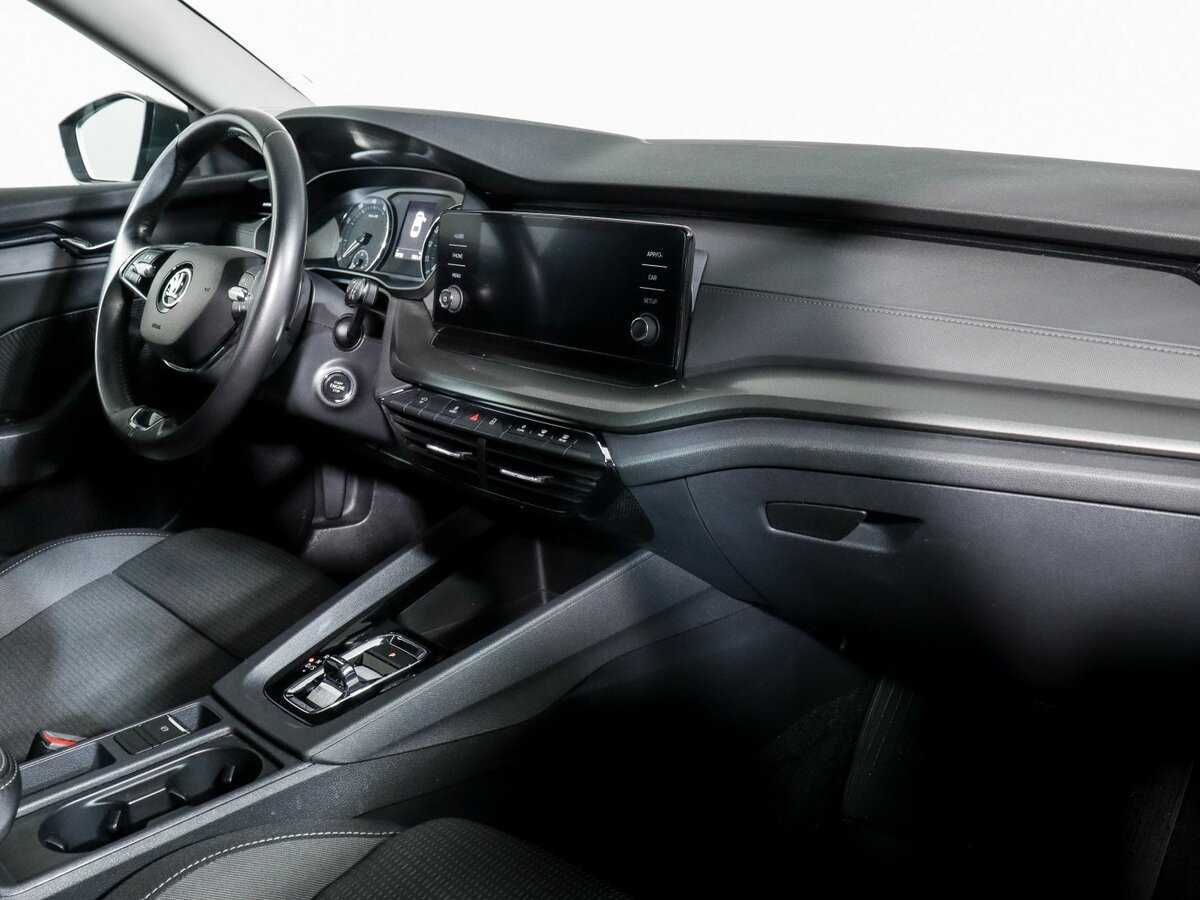 Купить Skoda Octavia с пробегом. Фото: #5