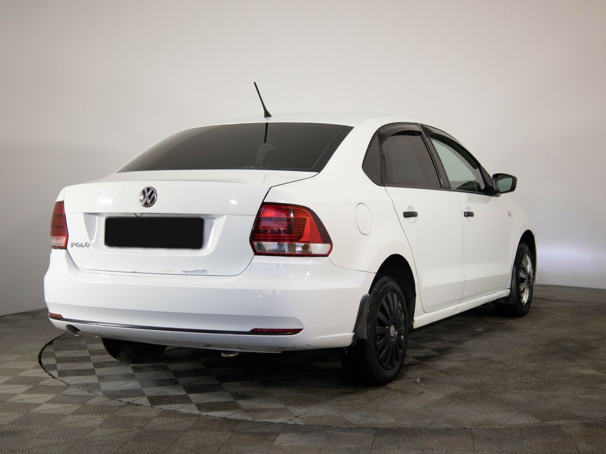 Купить Volkswagen Polo с пробегом. Фото: #3