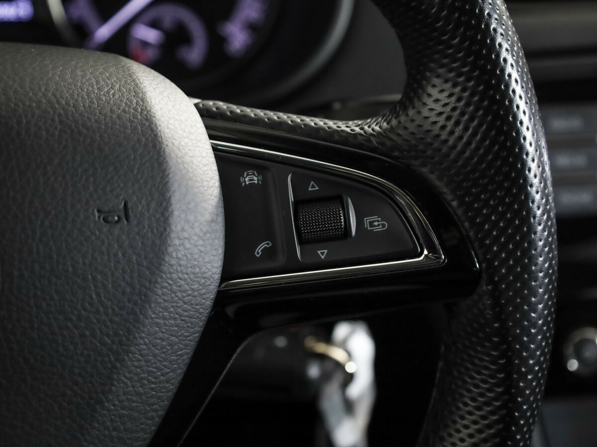 Купить Skoda Octavia с пробегом. Фото: #9