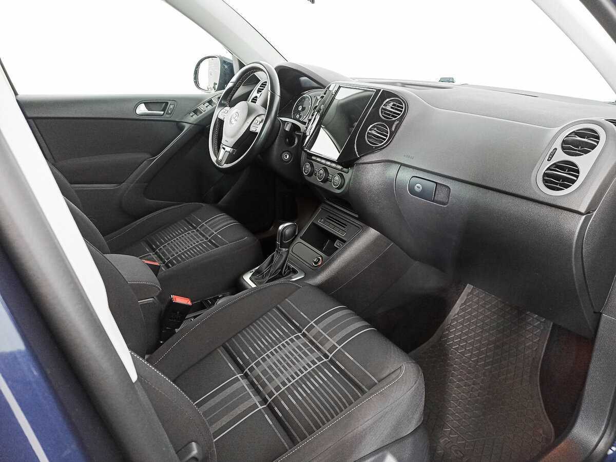 Купить Volkswagen Tiguan с пробегом. Фото: #8