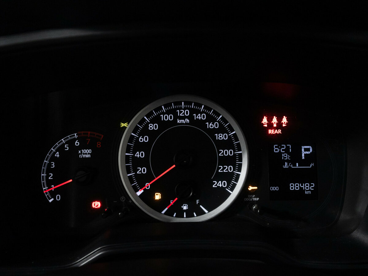 Купить Toyota Corolla с пробегом. Фото: #11