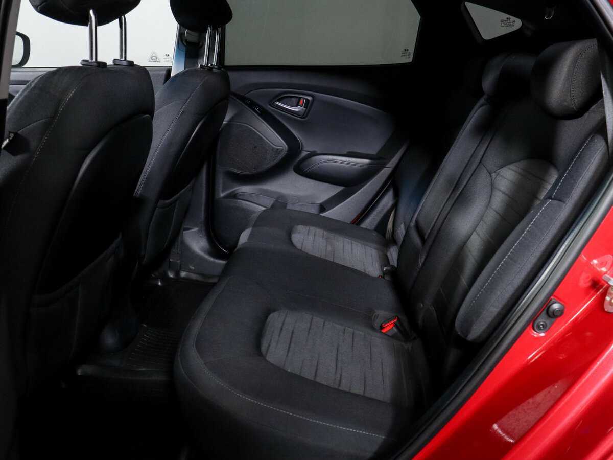 Купить Hyundai ix35 с пробегом. Фото: #9