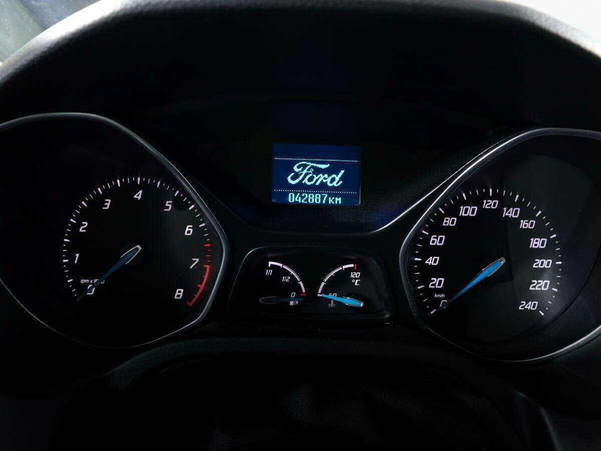 Купить Ford Focus с пробегом. Фото: #7