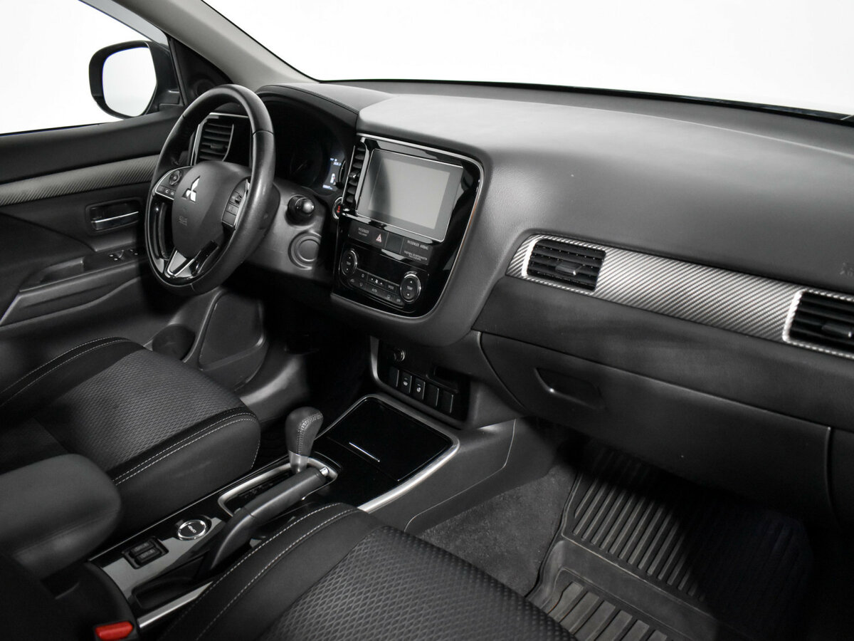 Купить Mitsubishi Outlander с пробегом. Фото: #10