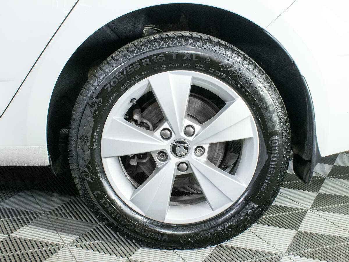 Купить Skoda Octavia с пробегом. Фото: #16