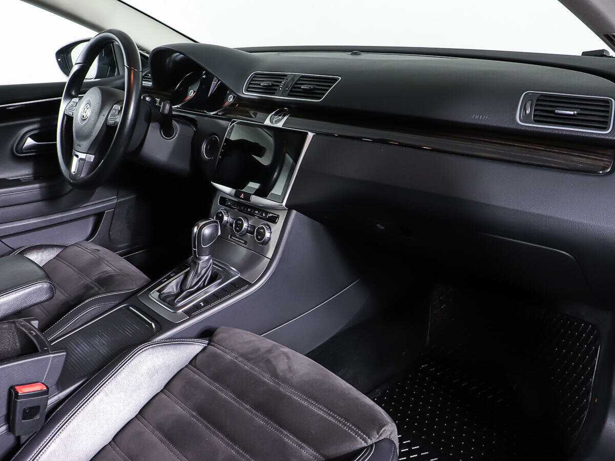 Купить Volkswagen Passat CC с пробегом. Фото: #8