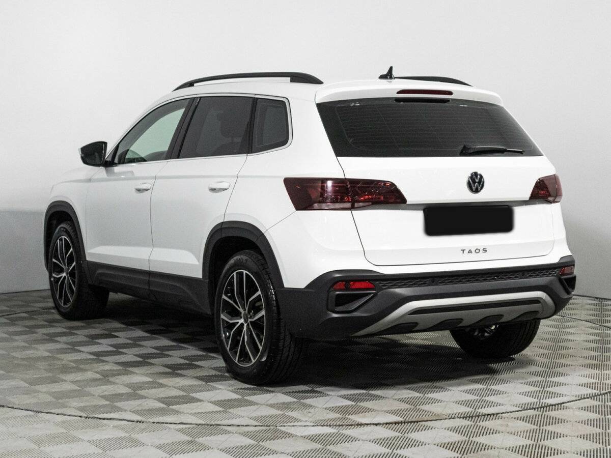 Купить Volkswagen Taos с пробегом. Фото: #6