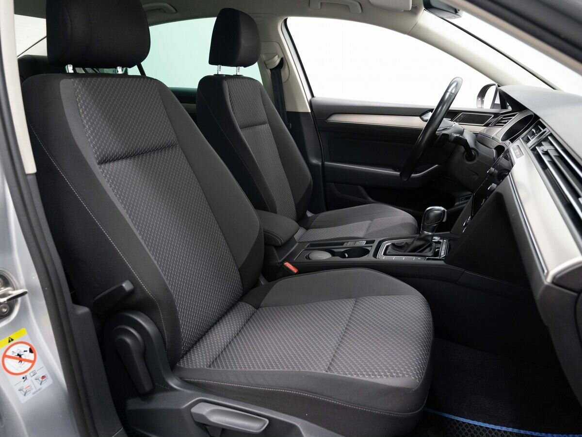 Купить Volkswagen Passat с пробегом. Фото: #12