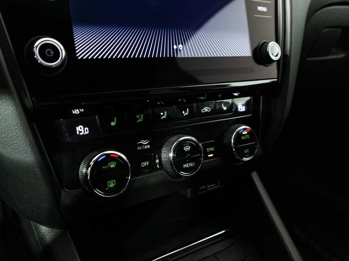 Купить Skoda Octavia с пробегом. Фото: #18