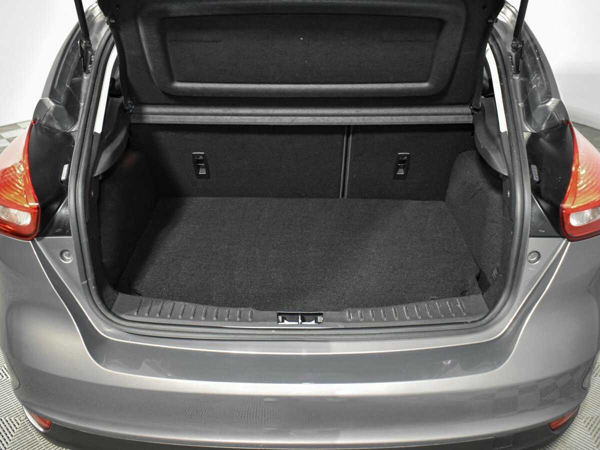 Купить Ford Focus с пробегом. Фото: #17