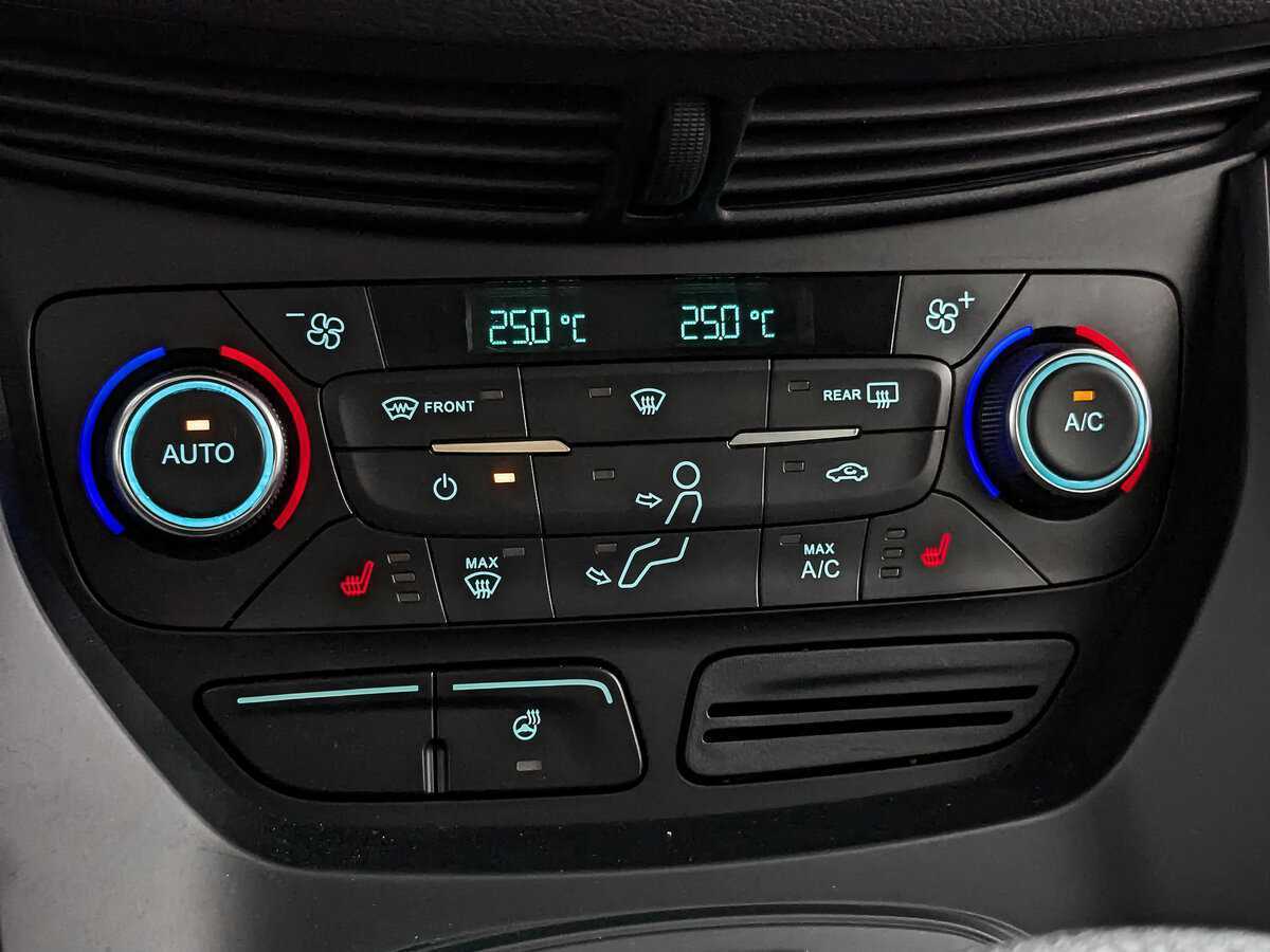 Купить Ford Kuga с пробегом. Фото: #19