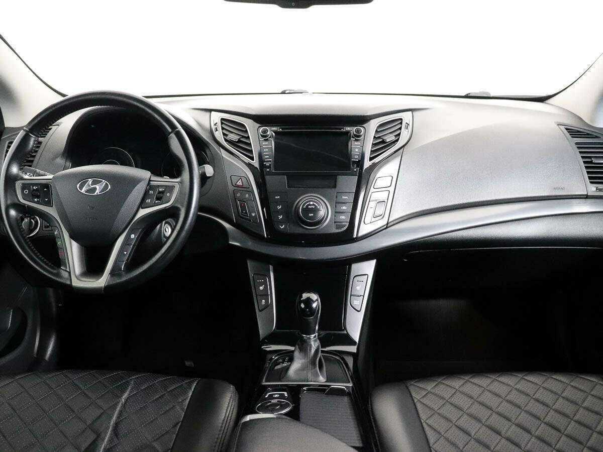 Купить Hyundai i40 с пробегом. Фото: #12