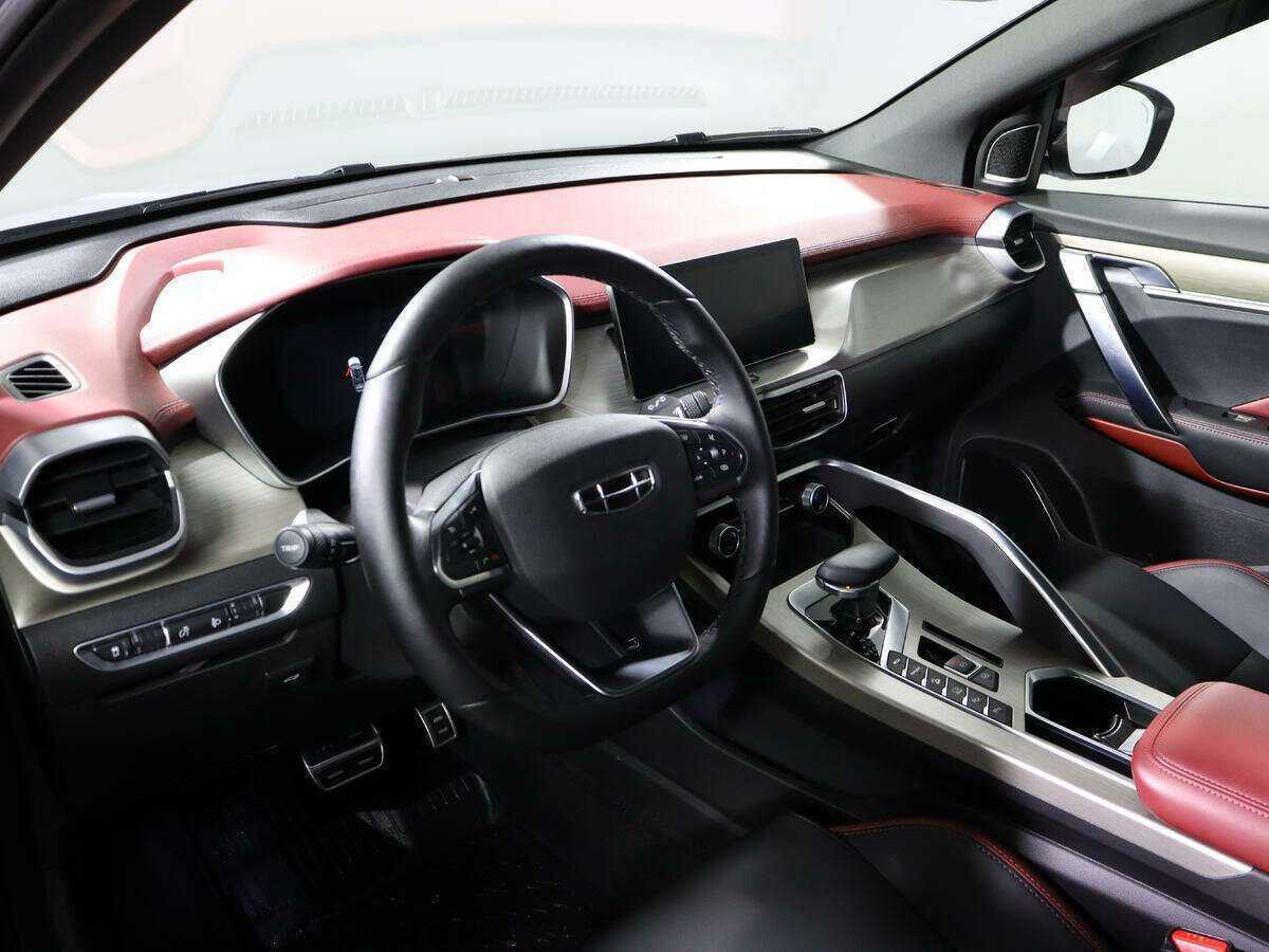 Купить Geely Coolray с пробегом. Фото: #13