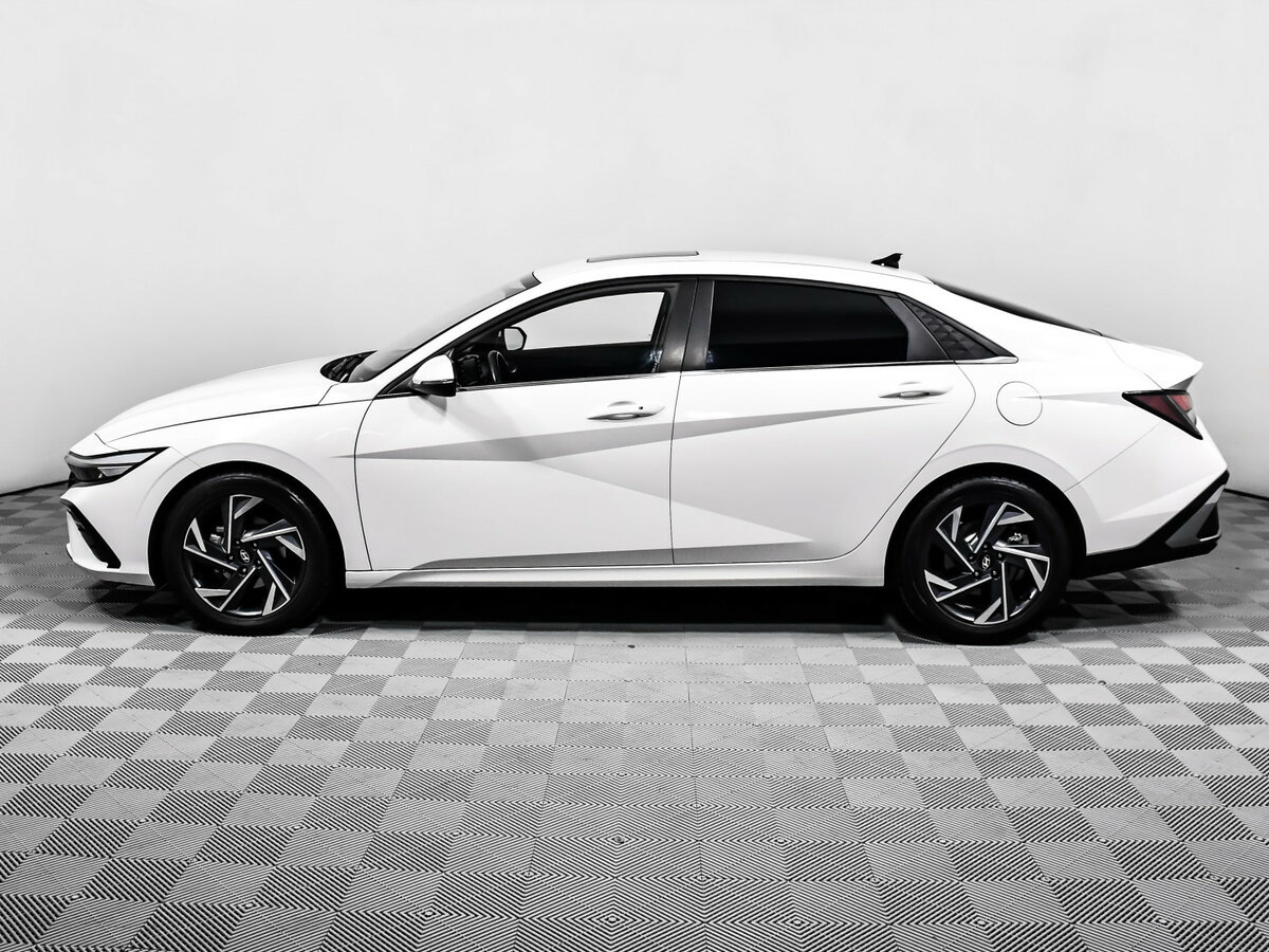 Купить Hyundai Elantra с пробегом. Фото: #7