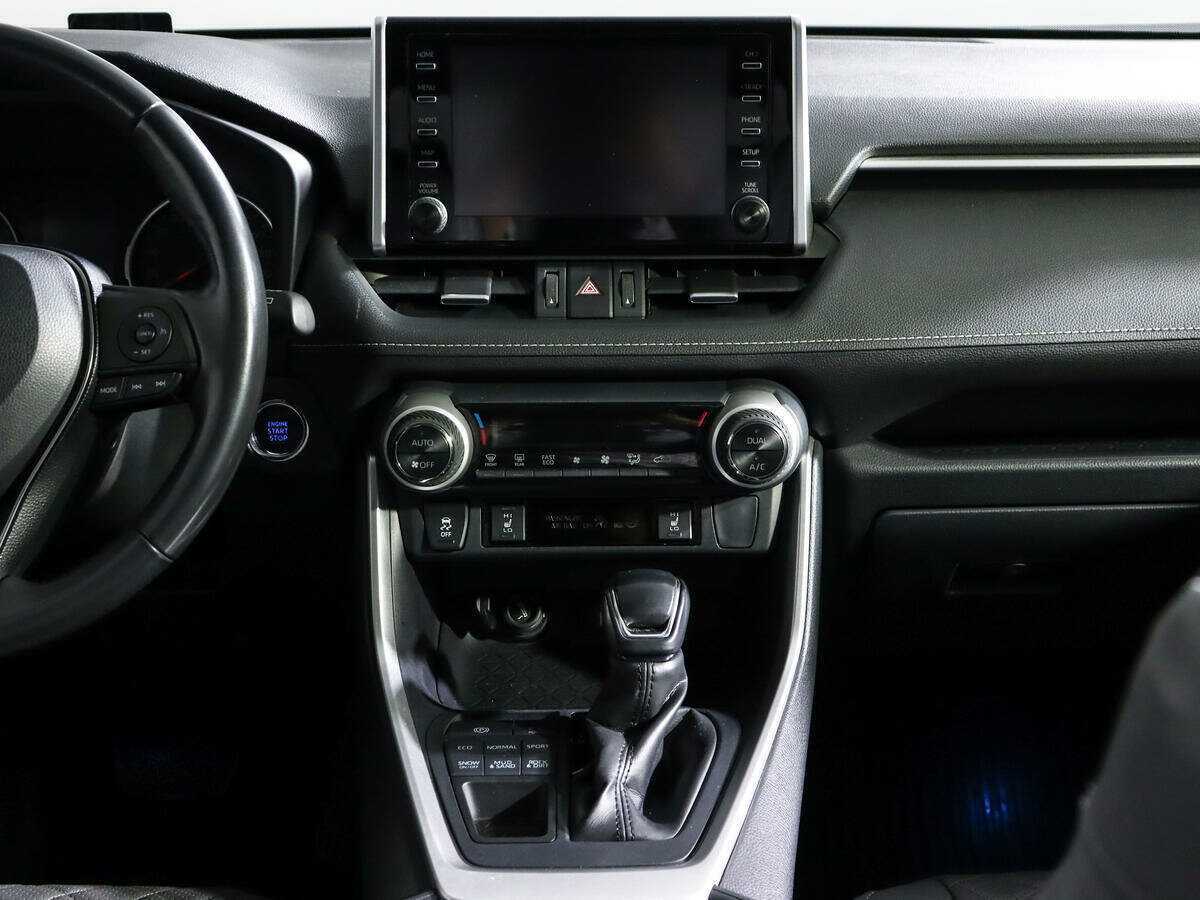 Купить Toyota RAV4 с пробегом. Фото: #10