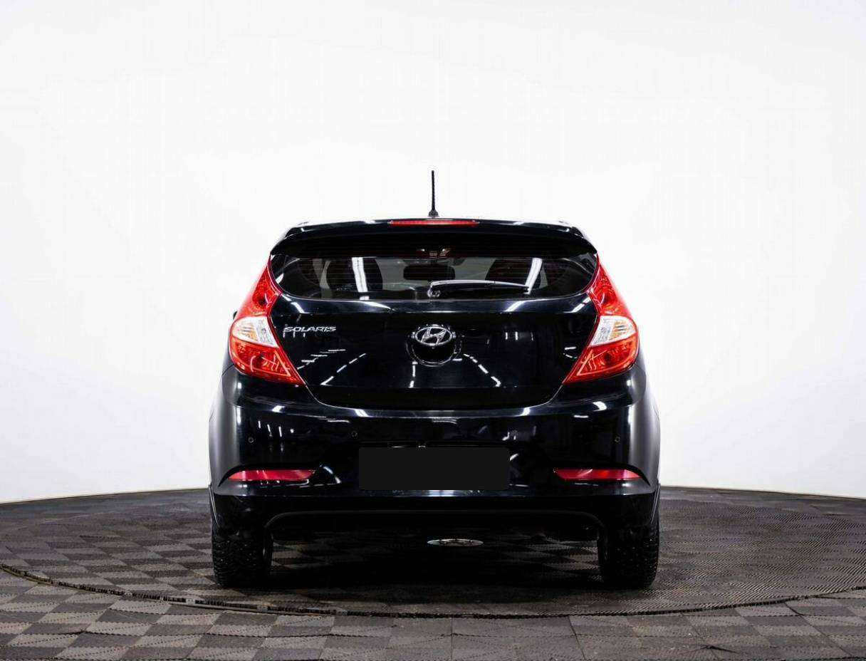 Купить Hyundai Solaris с пробегом. Фото: #4