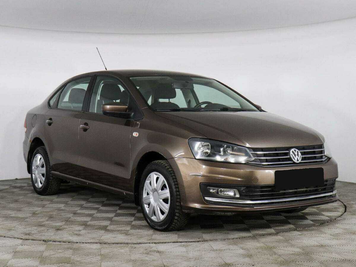 Купить Volkswagen Polo с пробегом. Фото: #2