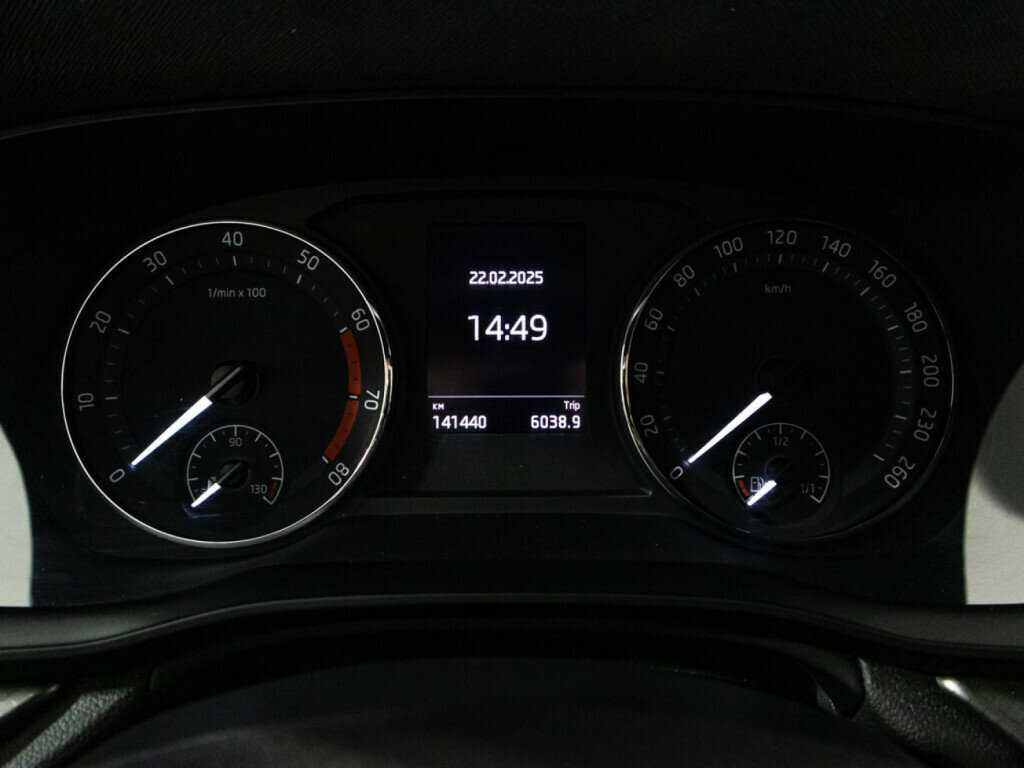 Купить Skoda Octavia с пробегом. Фото: #11