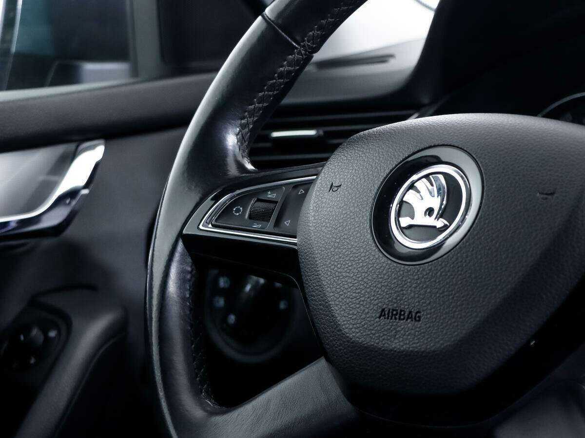 Купить Skoda Octavia с пробегом. Фото: #16