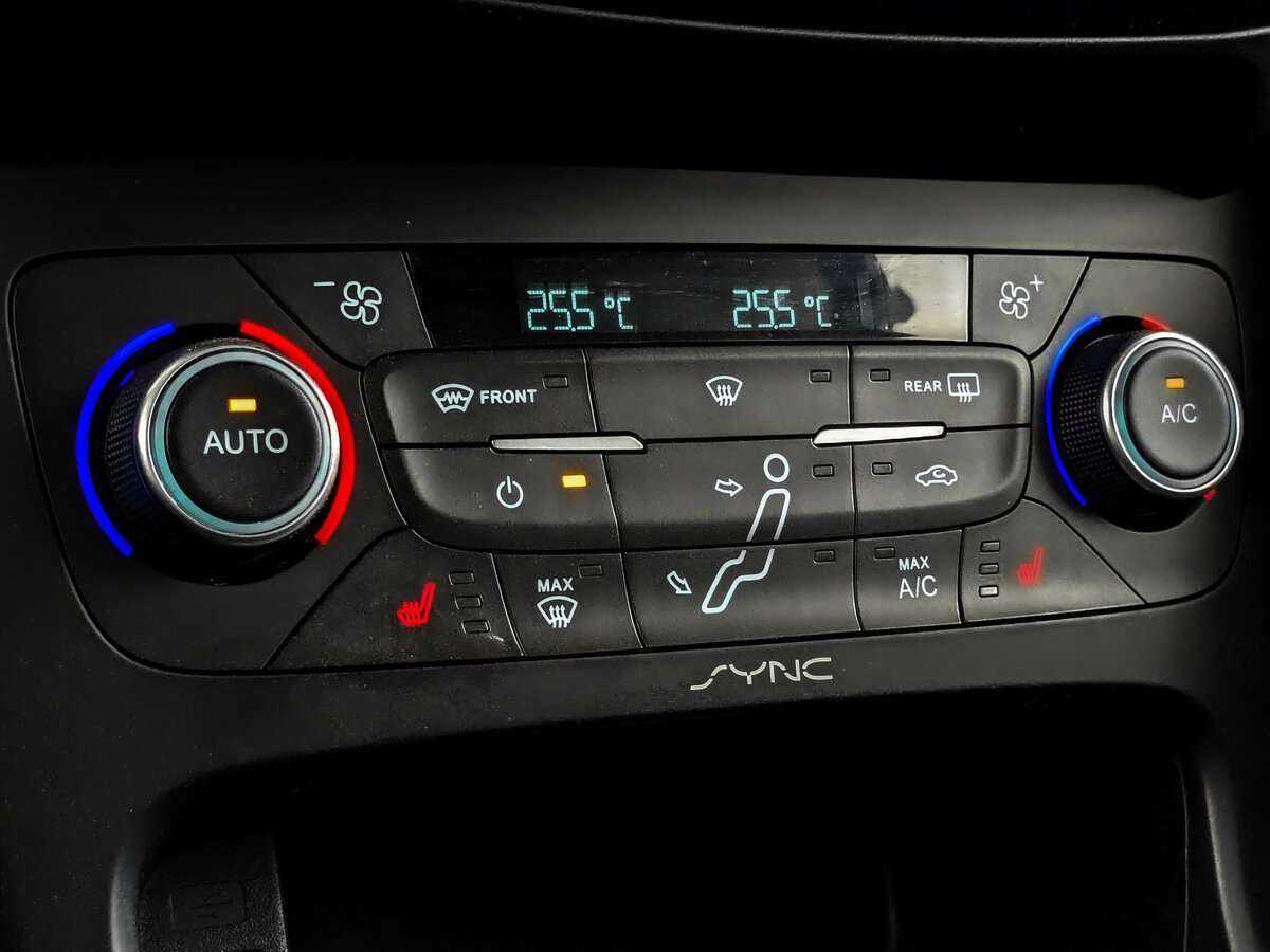 Купить Ford Focus с пробегом. Фото: #20