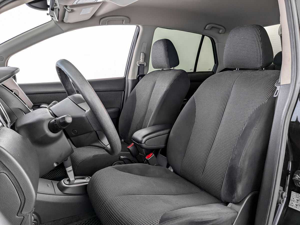 Купить Nissan Tiida с пробегом. Фото: #15