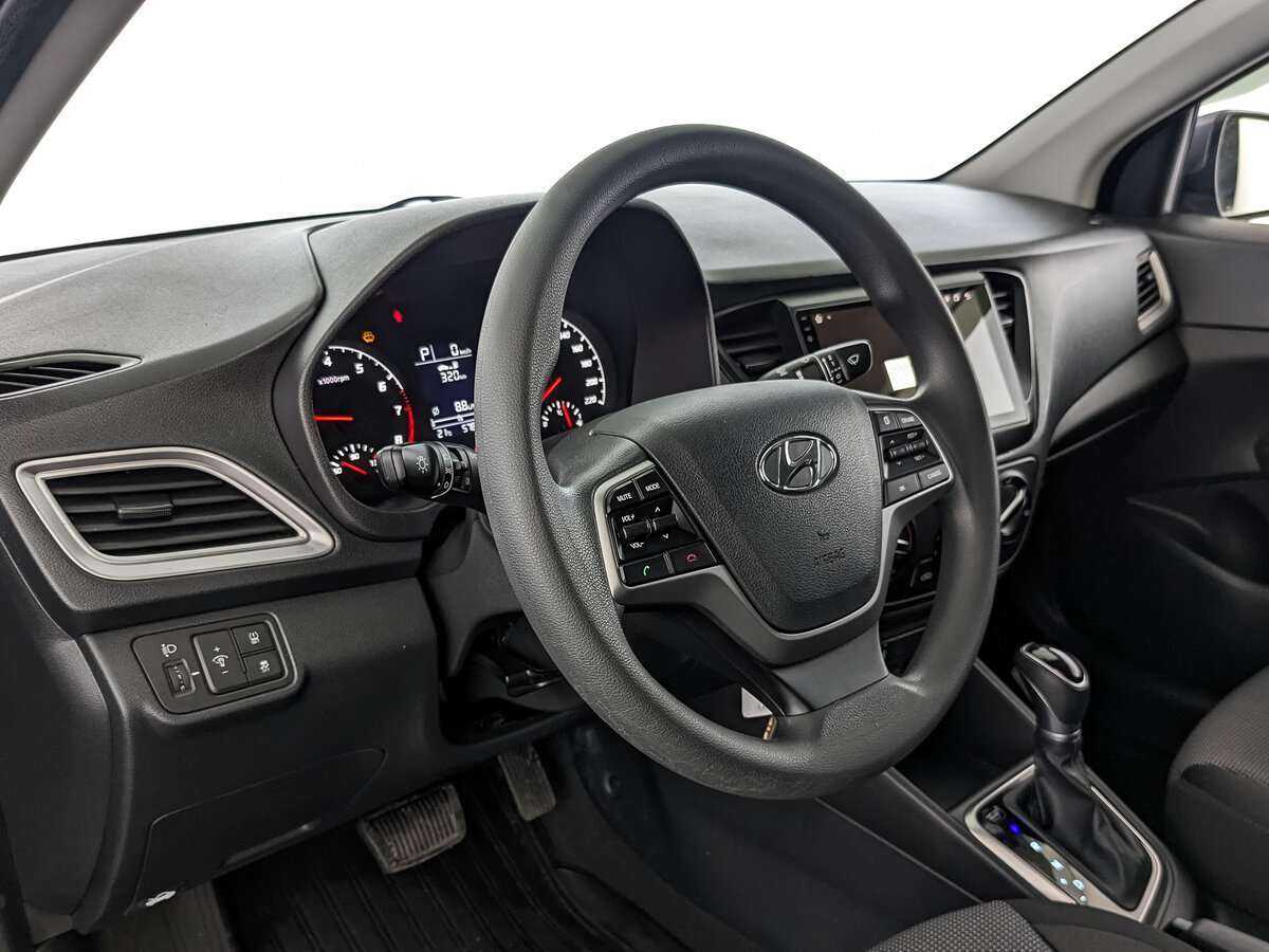 Купить Hyundai Solaris с пробегом. Фото: #14