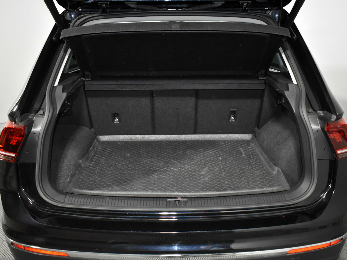Купить Volkswagen Tiguan с пробегом. Фото: #17