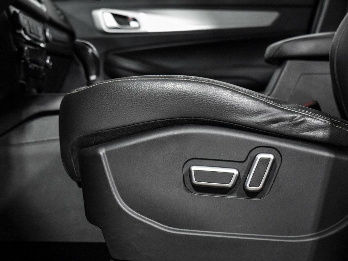 Купить Geely Emgrand X7 с пробегом. Фото: #7