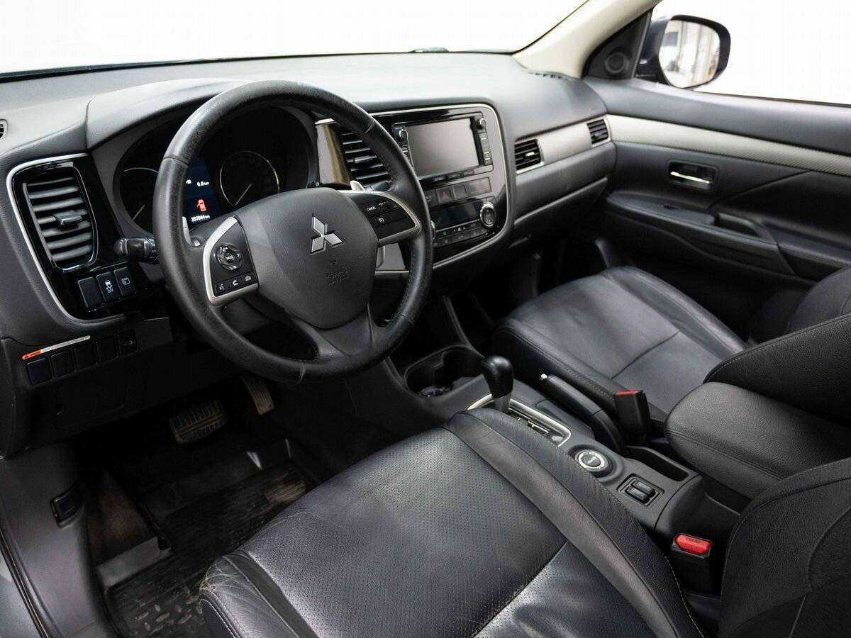 Купить Mitsubishi Outlander с пробегом. Фото: #6