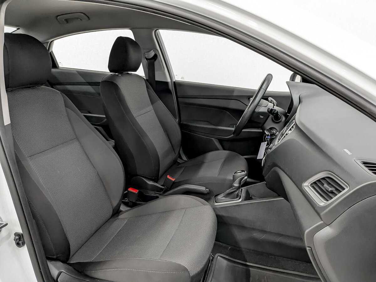 Купить Hyundai Solaris с пробегом. Фото: #20