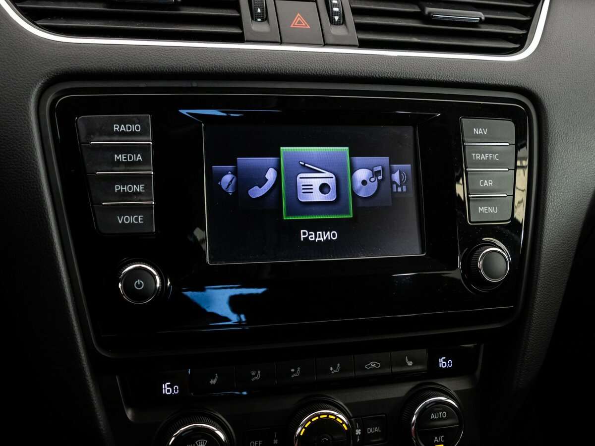 Купить Skoda Octavia с пробегом. Фото: #16